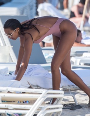 photos Lais Ribeiro