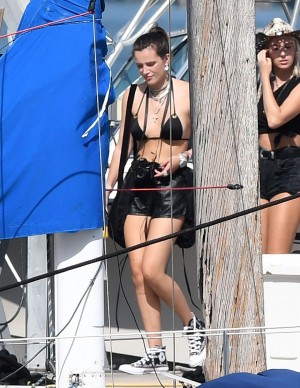 photos Bella Thorne