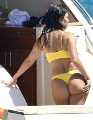 photos Kourtney Kardashian