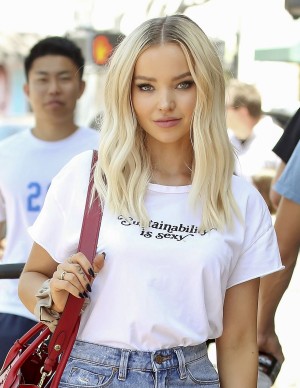 photos Dove Cameron 