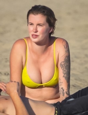 photos Ireland Baldwin