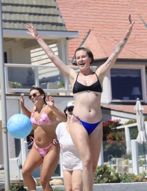 photos Ireland Baldwin