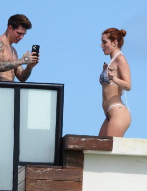 photos Bella Thorne