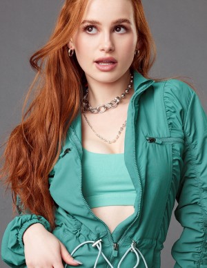 photos Madelaine Petsch