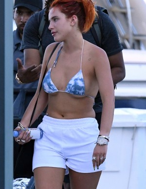 photos Bella Thorne