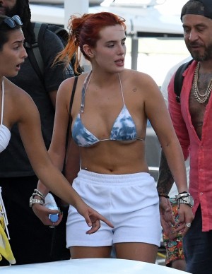 photos Bella Thorne