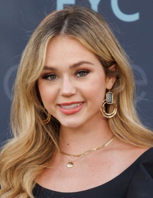 photos Brec Bassinger