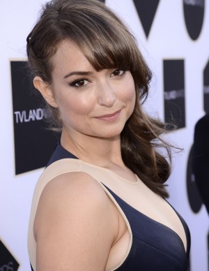 photos Milana Vayntrub