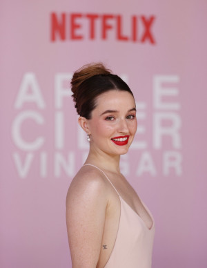 photos Kaitlyn Dever